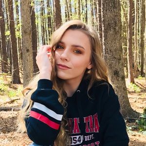 Meet your Posher, Blakely